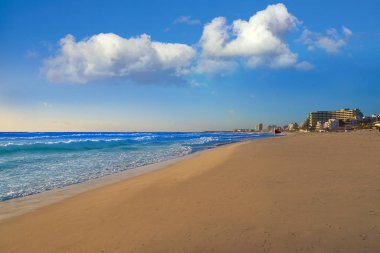 Cancun gündoğumu Delfines Beach Meksika