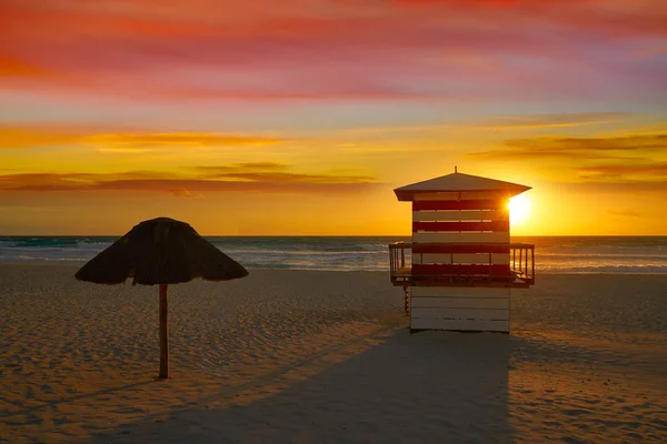 Cancun sunrise Delfines Beach mexikói — Stock Fotó