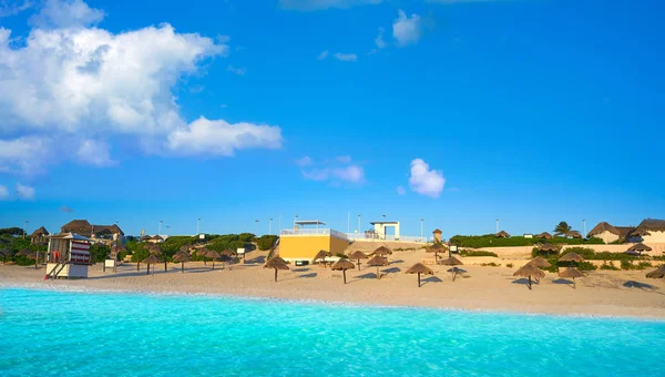 Cancún amanecer en Delfines Beach México —  Fotos de Stock