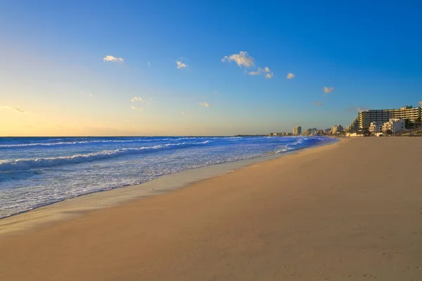 Cancun sunrise at Delfines Beach Mexico — Stock Photo, Image