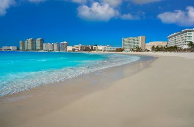 Cancun Forum beach Playa Gaviota Azul