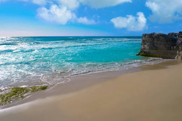 Cancun Forum beach Playa Gaviota Azul — ストック写真