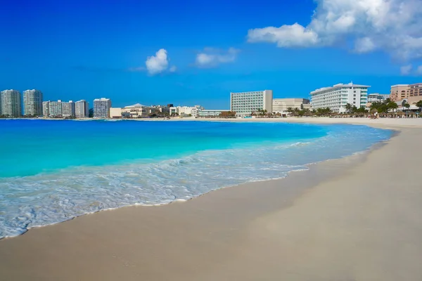 Praia do Fórum de Cancún Playa Gaviota Azul — Fotografia de Stock