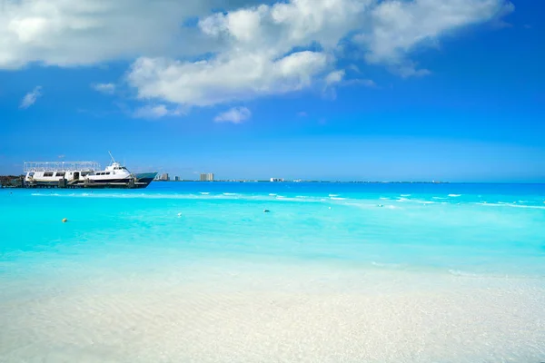 Meksika'da Cancun Playa Langostas beach — Stok fotoğraf