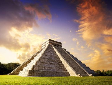 Chichen Itza El Templo Kukulcan temple