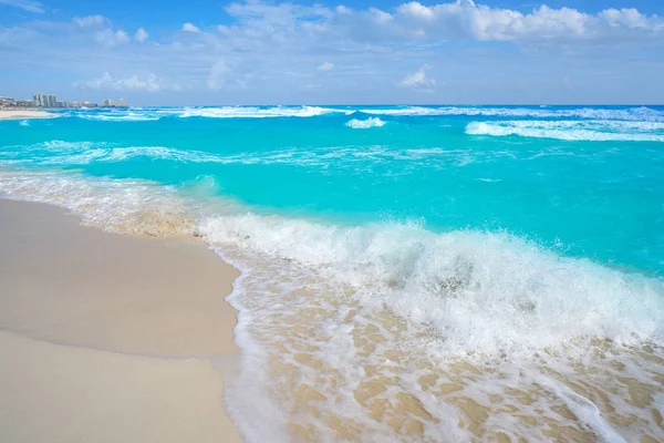 Cancun spiaggia di sabbia bianca caraibica — Foto Stock