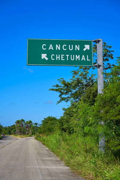 Rad sign Cancun and chetumal Costa Maya — Stock Photo, Image