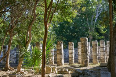 Chichen Itza bin sütunları Tapınağı