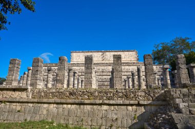 Chichen Itza bin sütunları Tapınağı