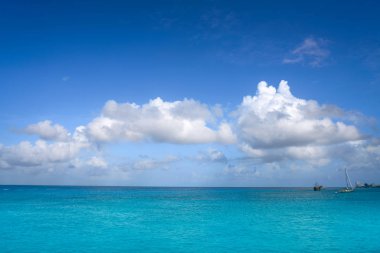 Karayipler mükemmel turkuaz su doku