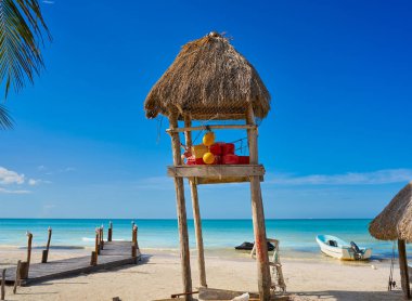 Holbox Island plaj kulübe palapa Meksika