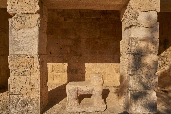 Jaguar Balam templet i Chichen Itza — Stockfoto