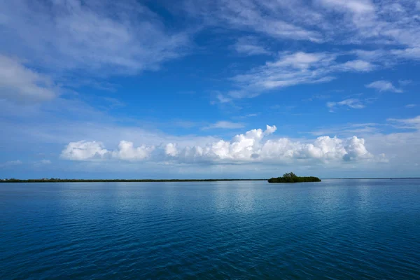 Holbox Yalahau också Conil lagunen i Mexiko — Stockfoto