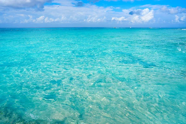 Karayip turkuaz beach temiz sular — Stok fotoğraf