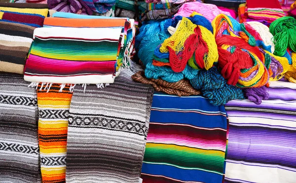 Chichen itza serape in outdoor shop — Stock Photo, Image