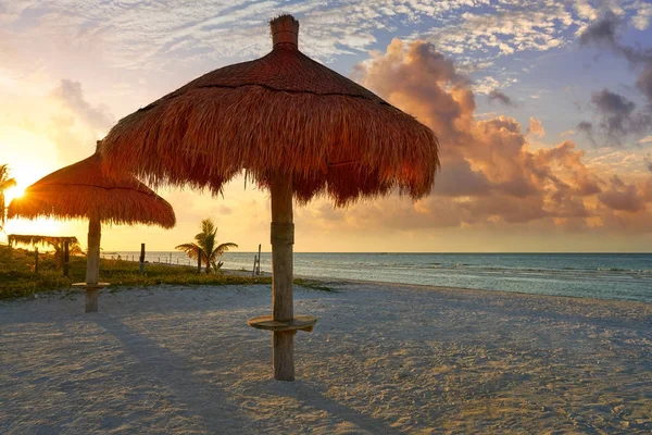 Holbox Island beach ηλιοροφή Μεξικό — Φωτογραφία Αρχείου