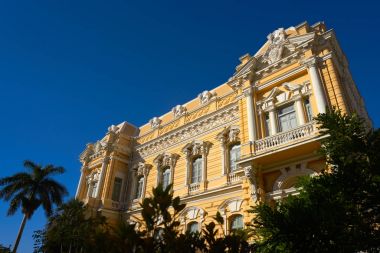 Merida sarı cephe Paseo Montejo Yucatan