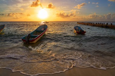 Riviera Maya gündoğumu Karayipler Meksika