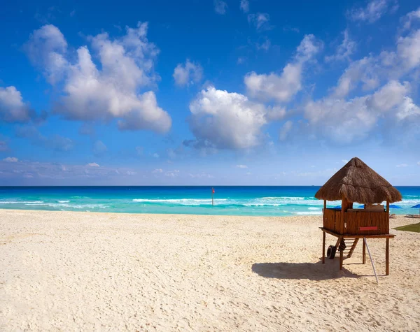 Playa marlin in cancun strand in mexiko — Stockfoto