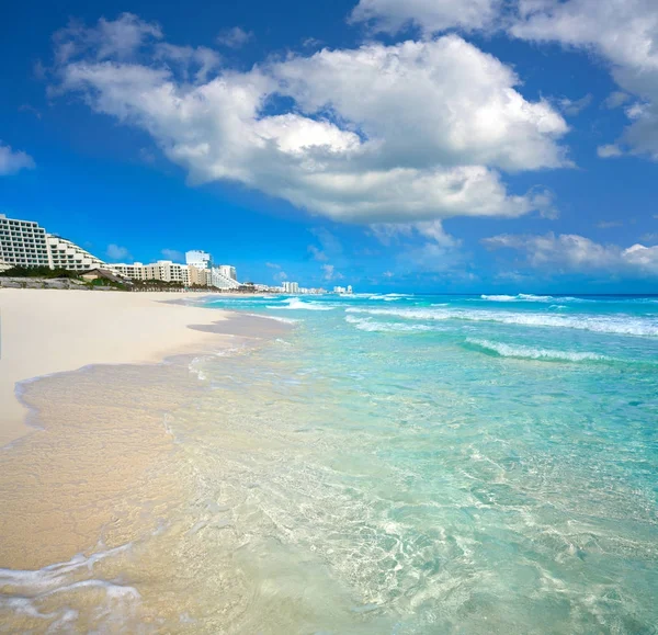 Playa Marlin em Cancun Beach no México — Fotografia de Stock