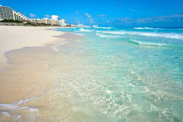 Playa Marlin in Cancun Beach in Mexico — Stock Photo, Image