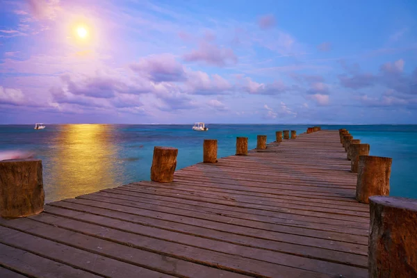 Meksika Riviera Maya iskelede günbatımı — Stok fotoğraf