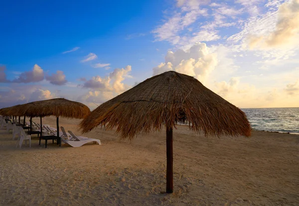 Ριβιέρα Μάγια sunrise στην Καραϊβική Μεξικού — Φωτογραφία Αρχείου
