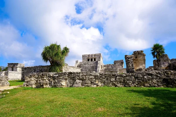 Ruinen der Maya-Stadt Tulum an der Riviera Maya — Stockfoto