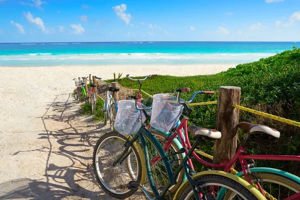 Tulum Caribbean beach bicycles Riviera Maya — Stock Photo, Image