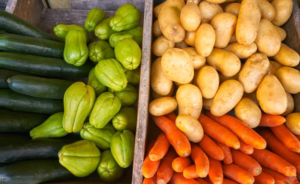 Vegetais mexicanos cenoura batata Chayote — Fotografia de Stock