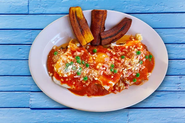 Motulenos eggs breakfast of Mexico — Stock Photo, Image