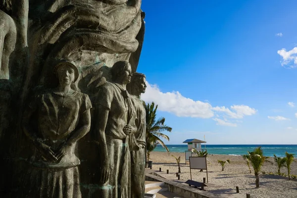 Playa del Carmen Portal Maya sculpture — Stockfoto