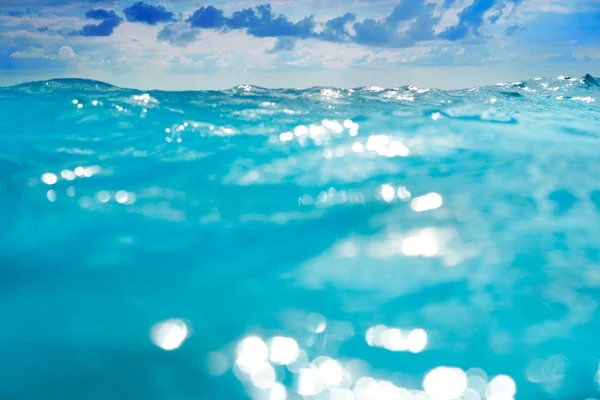 Καραϊβική Θάλασσα επιφάνεια νερού σε Ριβιέρα Μάγια — Φωτογραφία Αρχείου