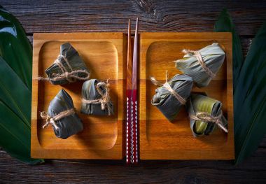 Zongzi Glutinous yapışkan pirinç köfte tarifi