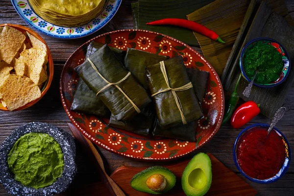 Tamale Mexican recipe with banana leaves — Stock Photo, Image