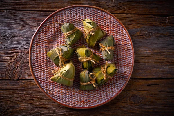 Рецепт пельменей с клеевым сыром Zongzi — стоковое фото