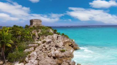 Tulum Maya Rivierası, Karayip denizinde turkuaz su su ile Harabeleri