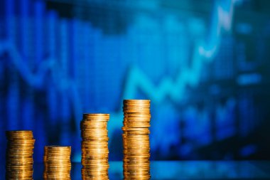 Satış dinamiği ve büyüme konsepti. Karışık medya. Fiyat artışı dinamikleri