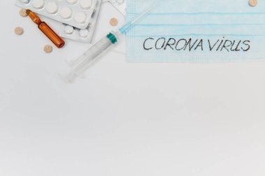 2019 Novel Coronavirus. 2019-NCoV. Wuhan, China 2Novel Coronavirus - 2019-nCoV. Yazılı tıbbi koruyucu maske Coronavirus. Çin Coronavirüs salgını. MERS-Cov Orta Doğu Solunum Sendromu Coronavirüs.