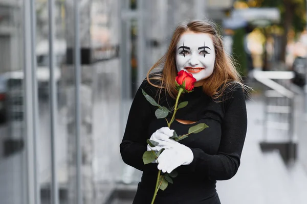 Het Meisje Met Make Van Mimespeler Improvisatie — Stockfoto