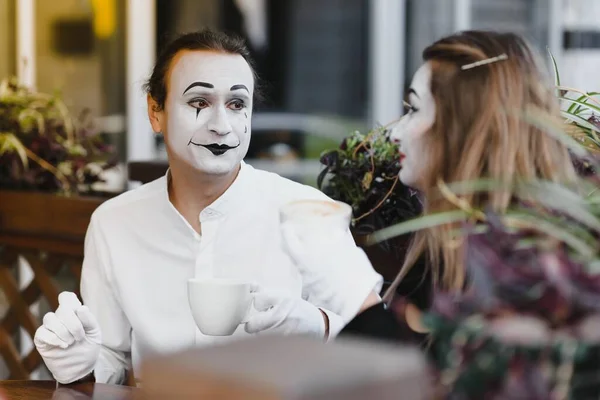 Mimes Frente Cafetería París Actuando Como Beber Café — Foto de Stock