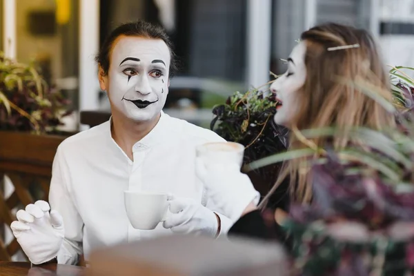 Mimes Frente Cafetería París Actuando Como Beber Café — Foto de Stock