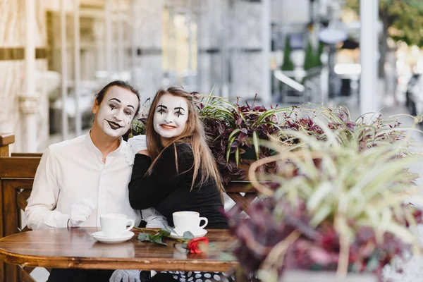 Mimes Frente Cafetería París Actuando Como Beber Café — Foto de Stock