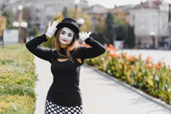 Fille Avec Maquillage Mime Improvisation Mime Montre Différentes Émotions — Photo