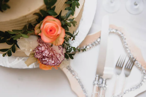 Nádherný Svatební Dort Detail Květiny Vypadají Skutečně Ale Jsou Opravdu — Stock fotografie