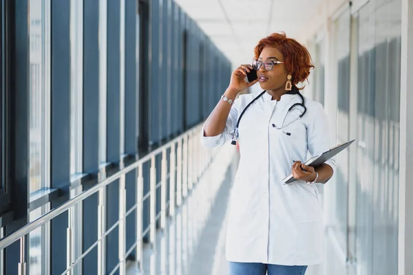 Portrait African Female Doctor Workplace — Stock Photo, Image
