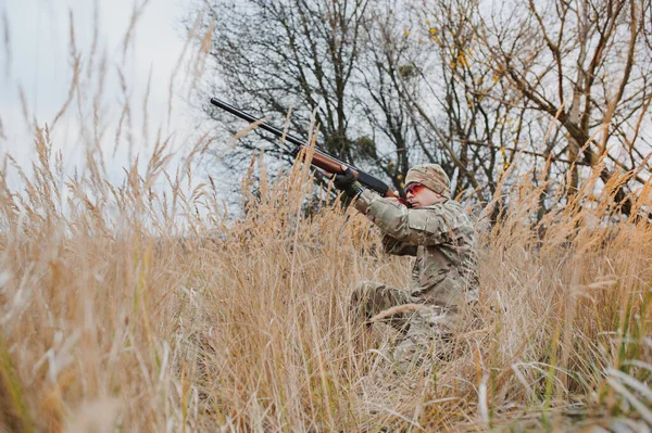 Hunting Permit Man Brutal Gamekeeper Nature Background Hunter Spend Leisure — Stock Photo, Image