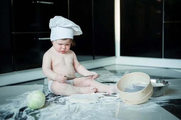 Little Boy Sitting Carpet Kitchen Playing Cooking Pots Cute Boy — Stock Photo, Image