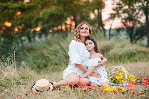 Stylish Mother Handsome Daughter Having Fun Nature Happy Family Concept — Stock Photo, Image