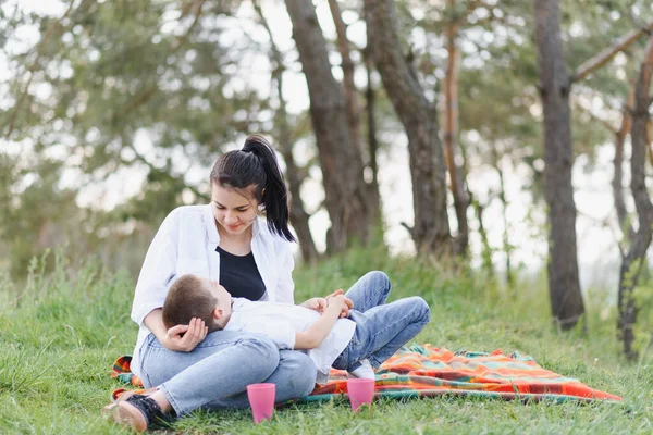 Stilish Mother Handsome Son Having Fun Nature Happy Family Concept — Stock Photo, Image